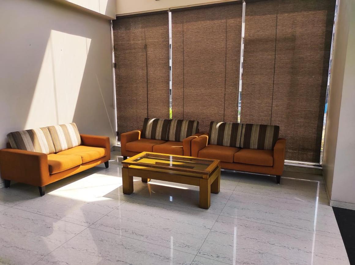 Hotel Rasika Kolhapur Luaran gambar