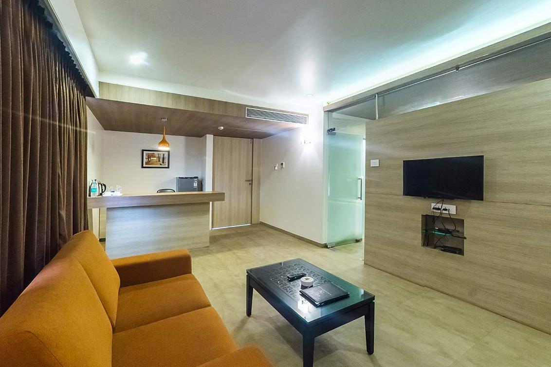 Hotel Rasika Kolhapur Luaran gambar