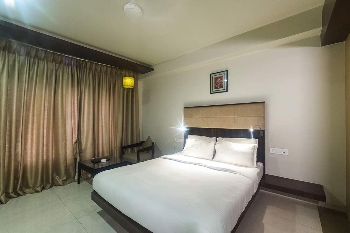 Hotel Rasika Kolhapur Luaran gambar